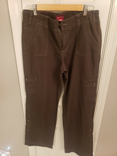 Pockets Sz 8 Roll-up Side Buttons