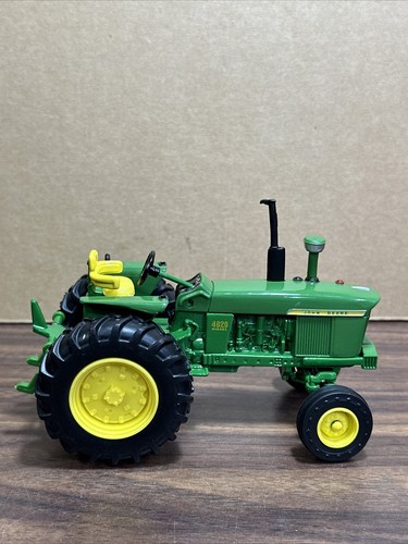 John Deere tractor 4020 diesel ERTL Farm Toy In GoodClean Condition