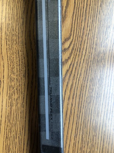 Bauer Nexus 8000 Kane P88 -87 Flex Comp LIE 6 Sr. Hockey Stick Right hand shot