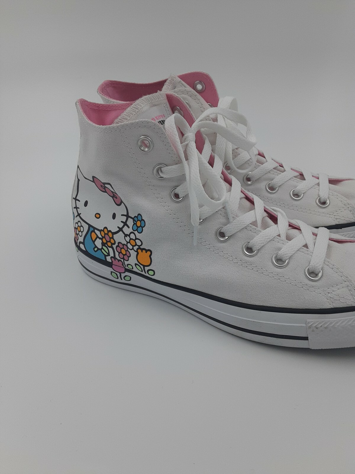 hello kitty high top converse