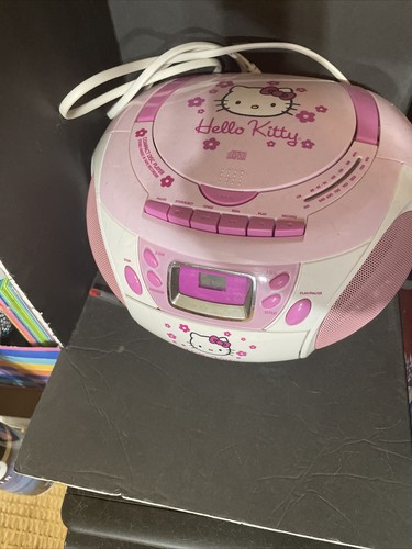 HELLO KITTY PINK CD PLAYER BOOM BOX STEREO AM FM RADIO CASSETTE PLAYER