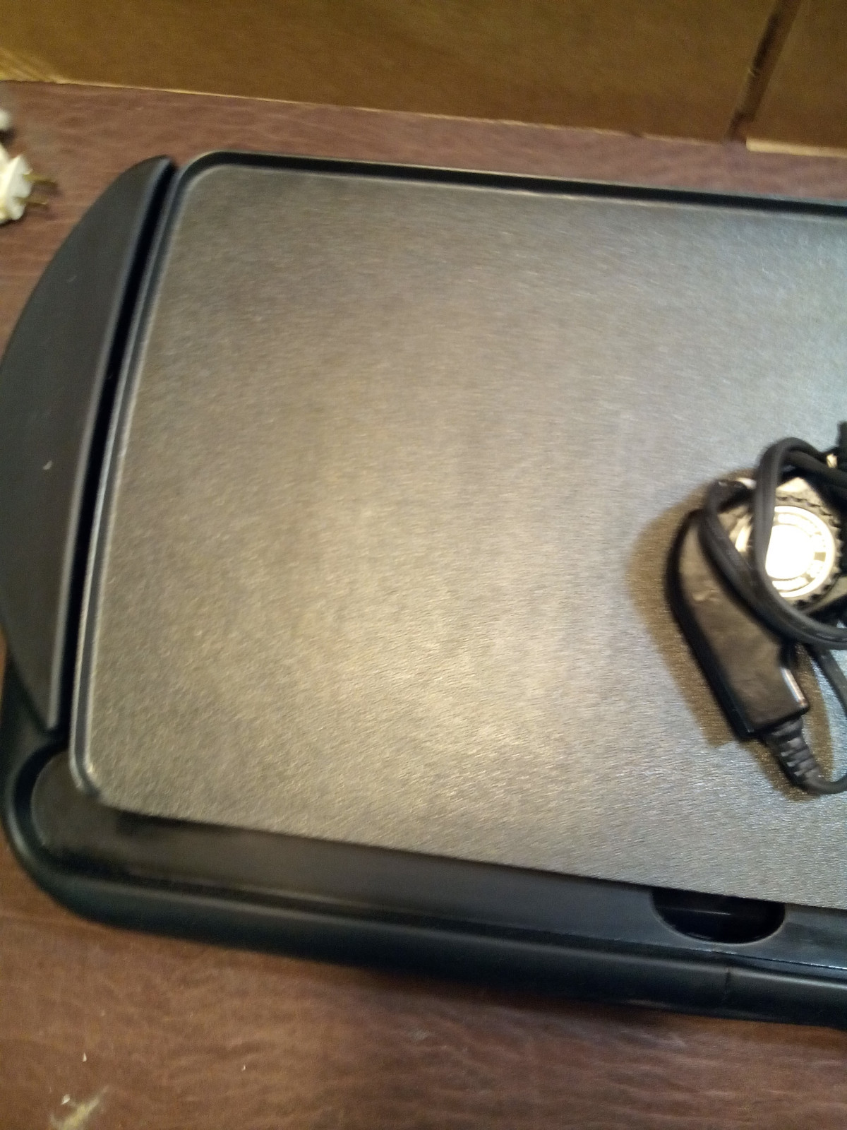 COOKS ELECTRIC GRIDDLE WITH LARGE TRIP TRAY MODEL# TSK-2456P