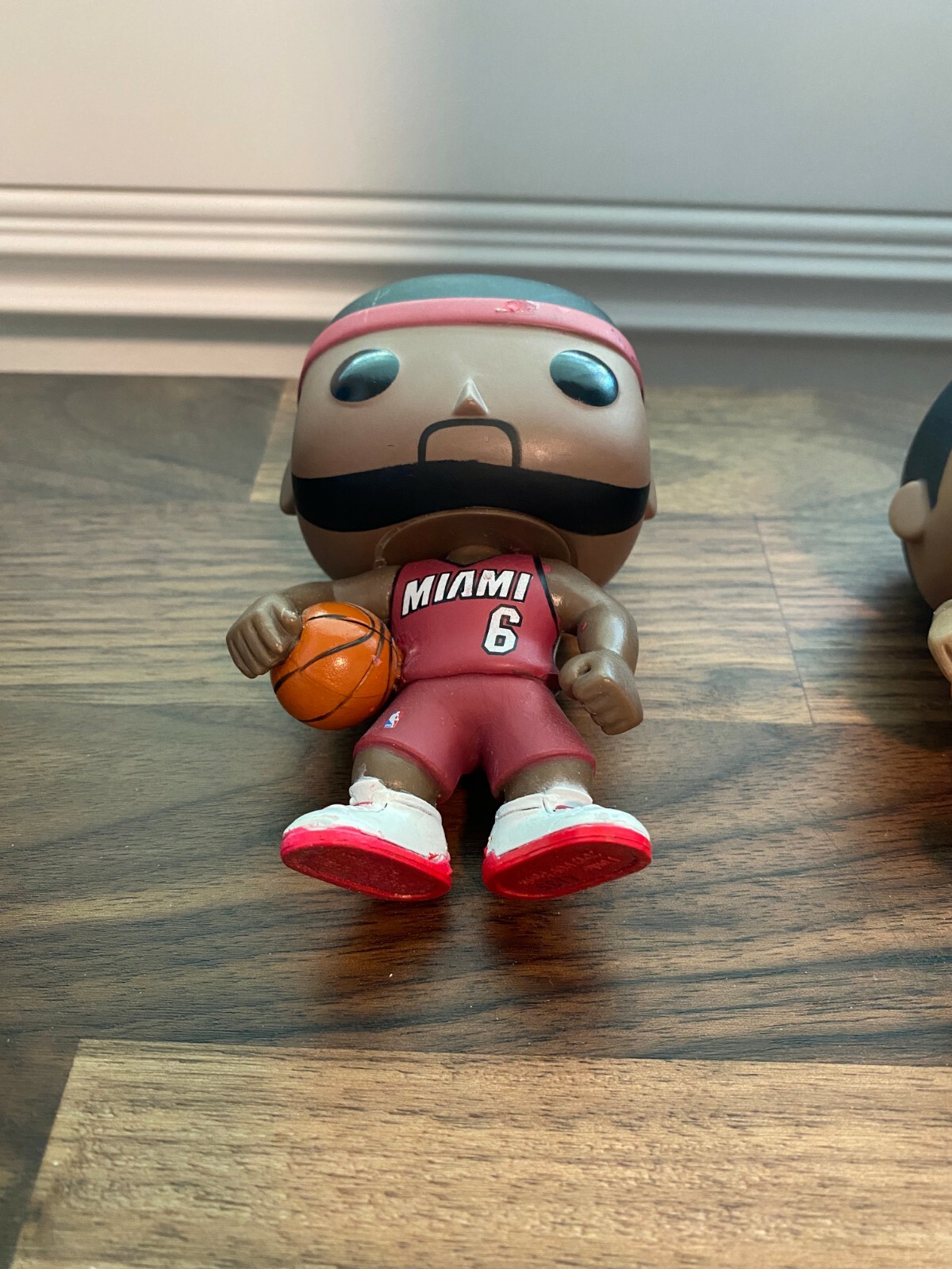 Funko Pop GRAIL Lebron James, Dwyane Wade Set of 2 Miami Heat NBA HTF OOB 