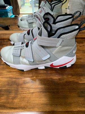 lebron soldier 11 black gum