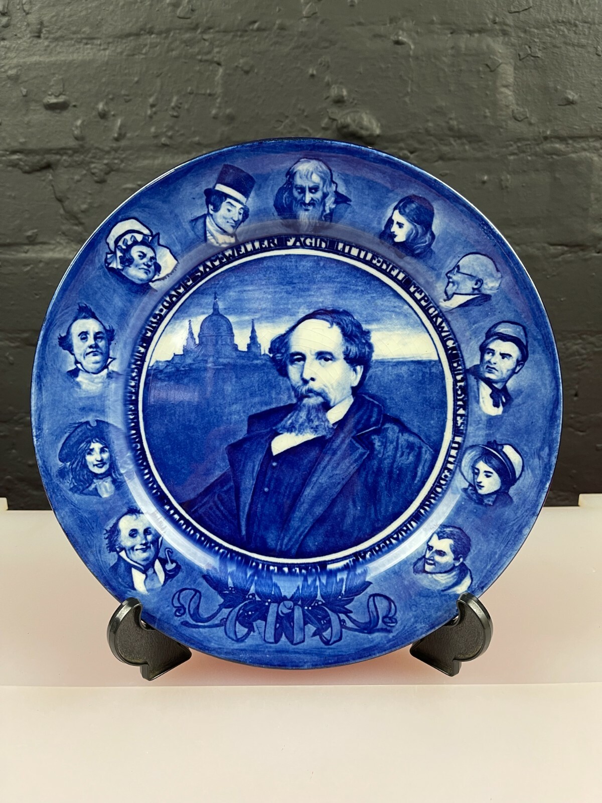 Antique Royal Doulton Series Ware 'Charles Dickens' Plate D2964 26.5 cm Wide