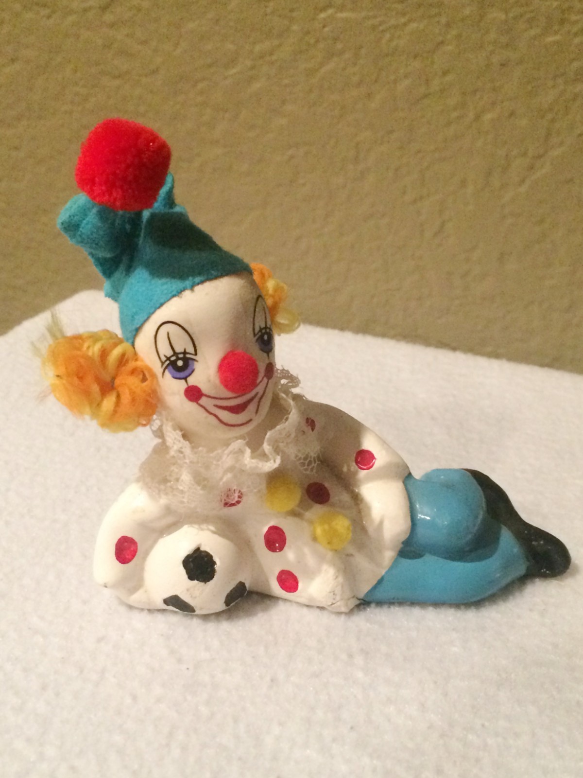 SET OF 3 VINTAGE PORCELAIN CIRCUS CLOWNS Soccer Taiwan Hand Painted Collectible