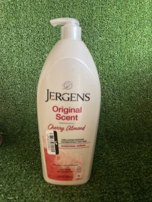 Jergens Original Scent Dry Skin Lotion, Body and Hand Moisturizer 32Oz