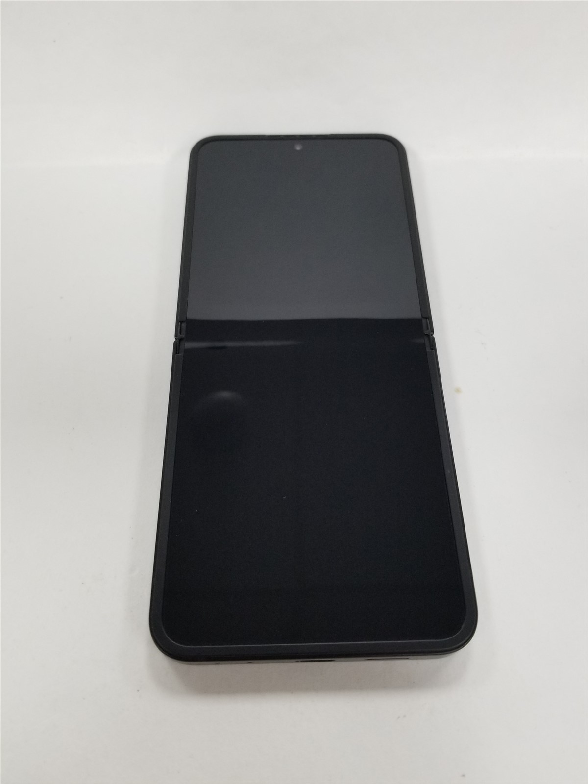 Samsung Galaxy Z Flip 7 FE 128GB Black SM-F761U (Spectrum) EXCELLENT