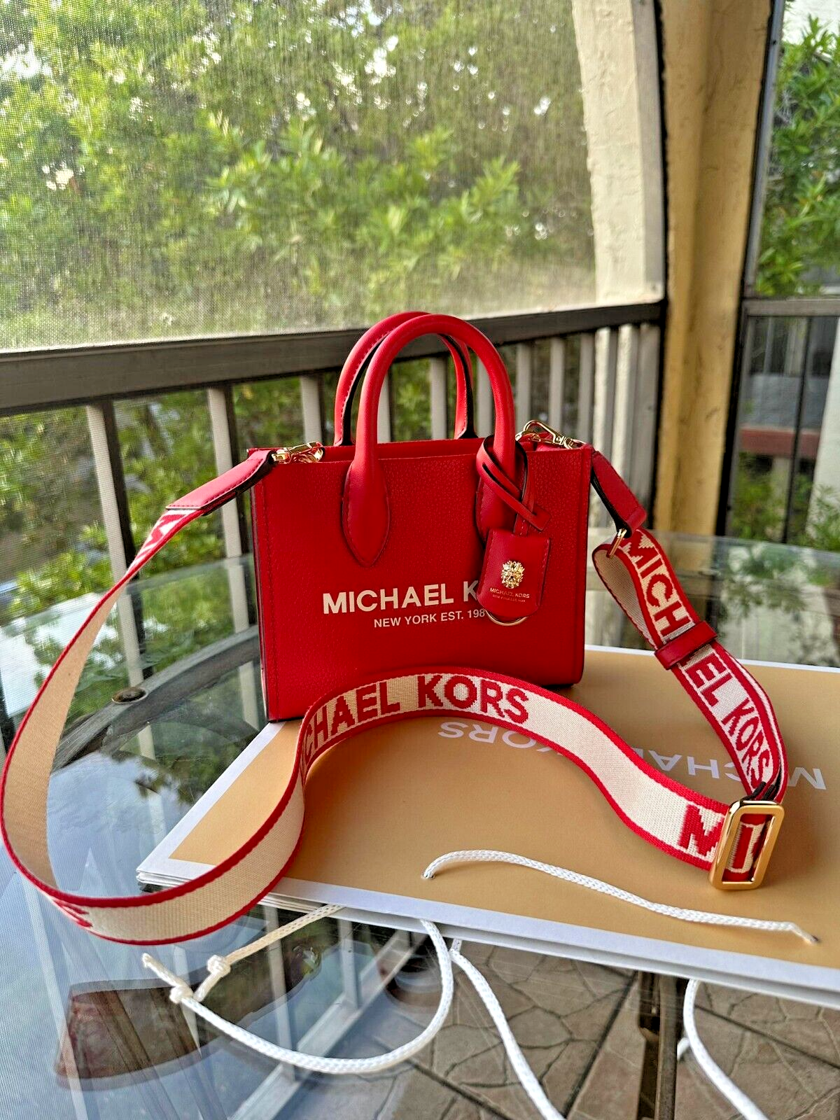 激安★Michael Kors★Mirella XS Smartphone Crossbody Bag Michael Kors Mirella XS Phone Crossbody Leather Bag Black +