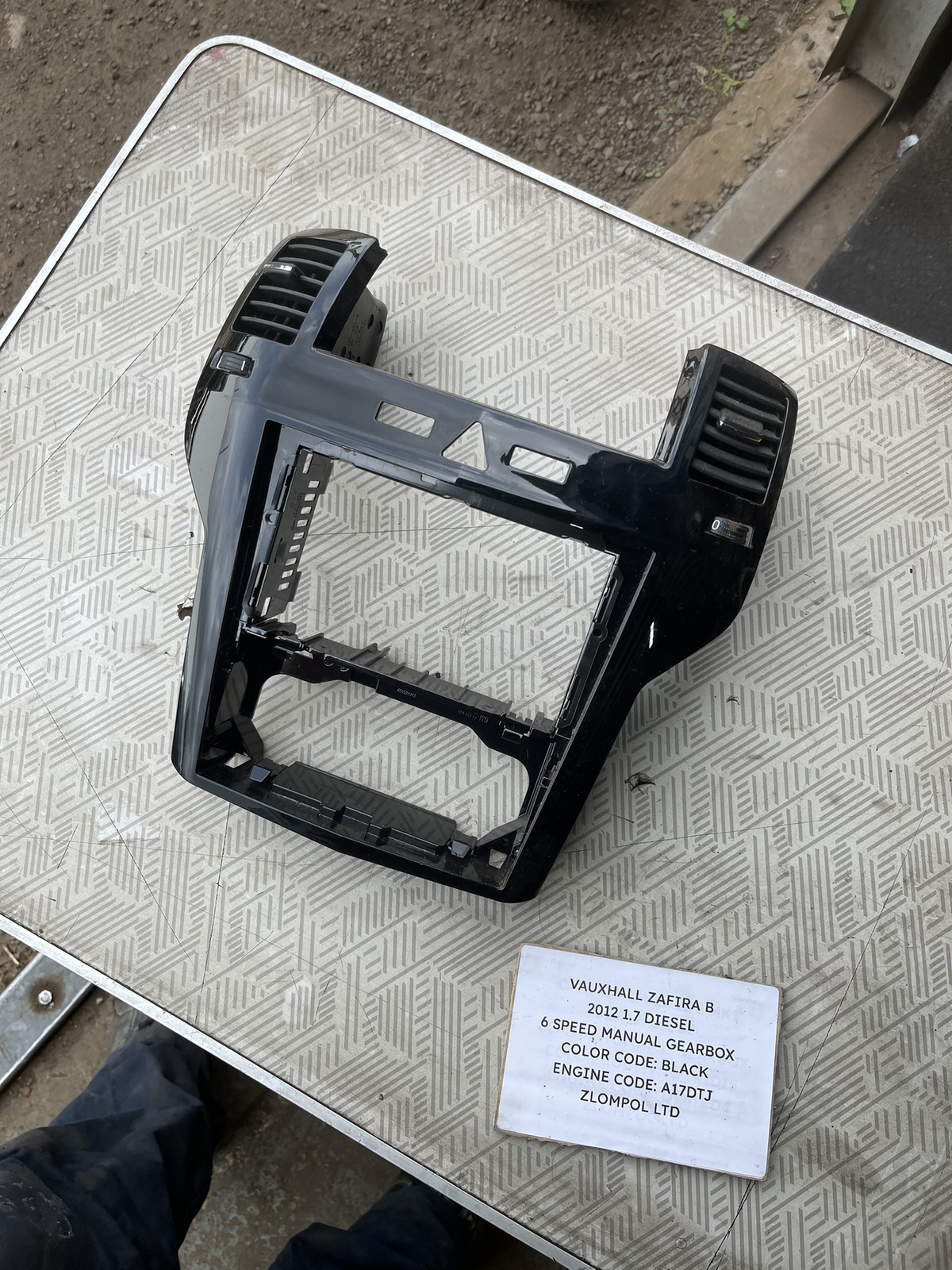 Vauxhall Zafira B 2012 1.7 Diesel Centre Dash Vent Grill 13162556