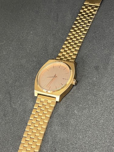 【電池新品の美品】NIXONのTIME TELLER 人気のべっ甲×ゴールド！ 電池新品の美品】NIXONのTIME TELLER 人気のべっ甲×ゴールド