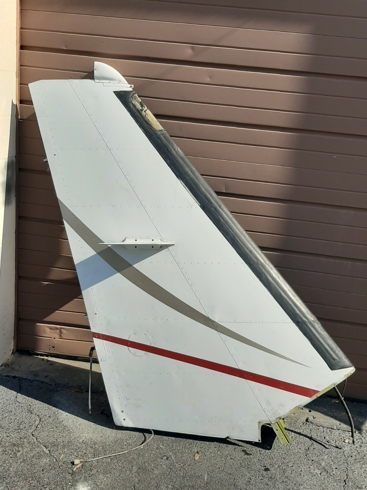 ロベ　200 PA-23 Aztec F Vertical Stabilizer Assembly 16200-22 | eBay