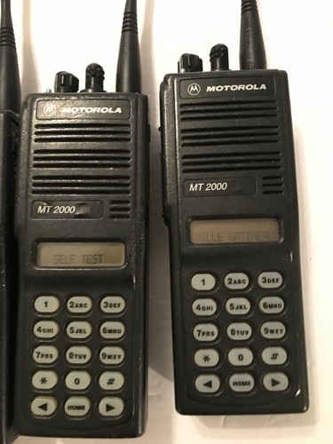 Lot Of 5 Motorola MT2000 UFH 403-470mhz H01RDH9AA7AN Handheld Radios
