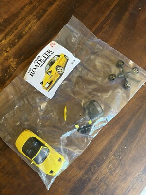 1/64 Mazda Eunos Roadster