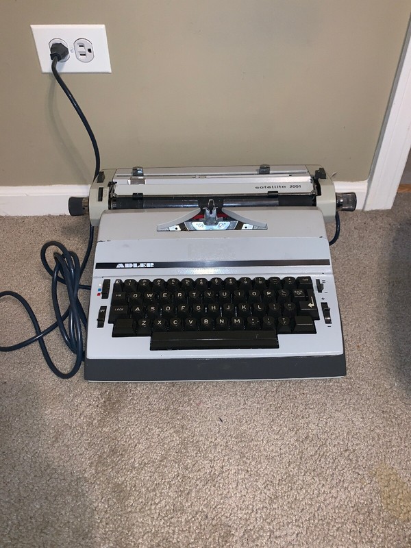 197X Adler Satellite 2001 on the Typewriter Database