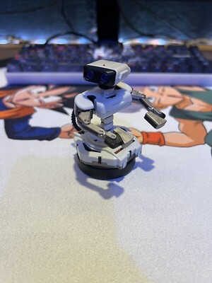 Rob the Robot Amiibo Super Smash Bros Nintendo Wii U 3DS NES Color R.O.B. Figure