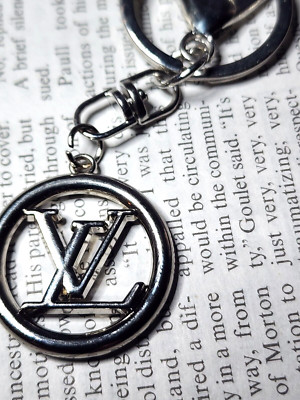 Louis Vuitton button zip pull  with keychain Silver 25 mm