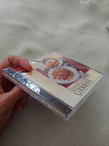 The Complete Interactive Cookbook By Compton's Home Library