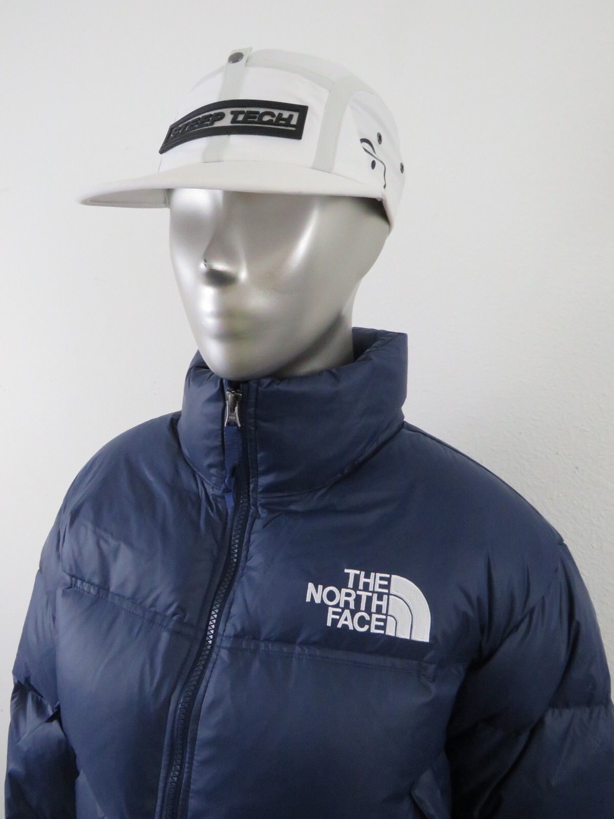Pre-owned The North Face Womens Tnf  Nuptse Short Crop 700-down Jacket - Navy In Summit Navy Blue / Tnf White