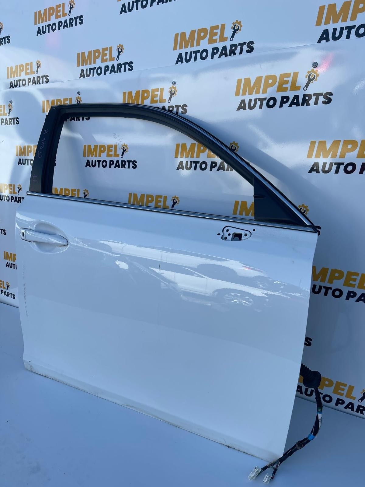 LEXUS CT200H 12/2010-2020 RIGHT FRONT DOOR WHITE ZWA10 - thumbnail 3