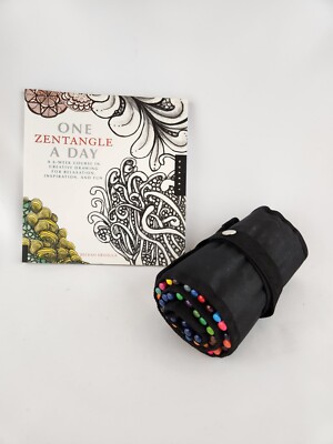 One Zentangle A Day: A 6-Week Creative Drawing Relaxation + Colored Pencil Set