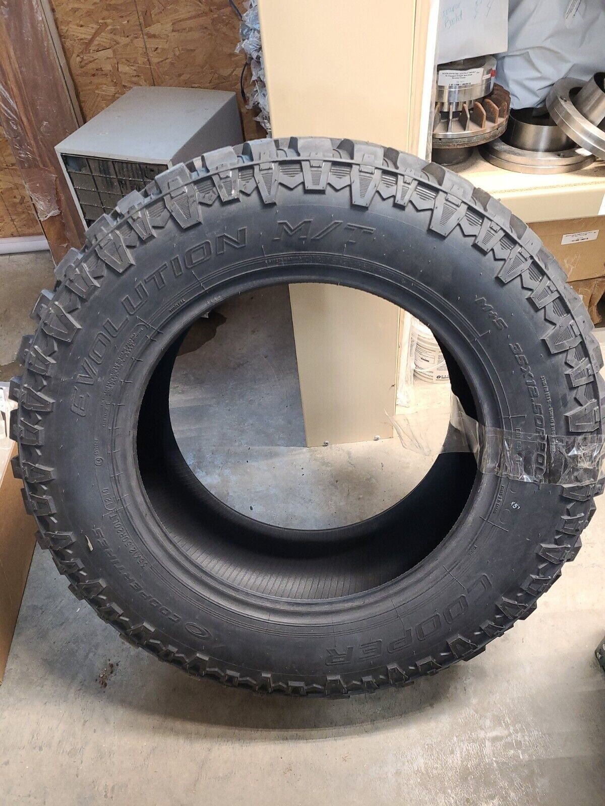 Cooper Evolution MT 35X12.50R20LT--Mud Terrain TIRE--DATE CODE