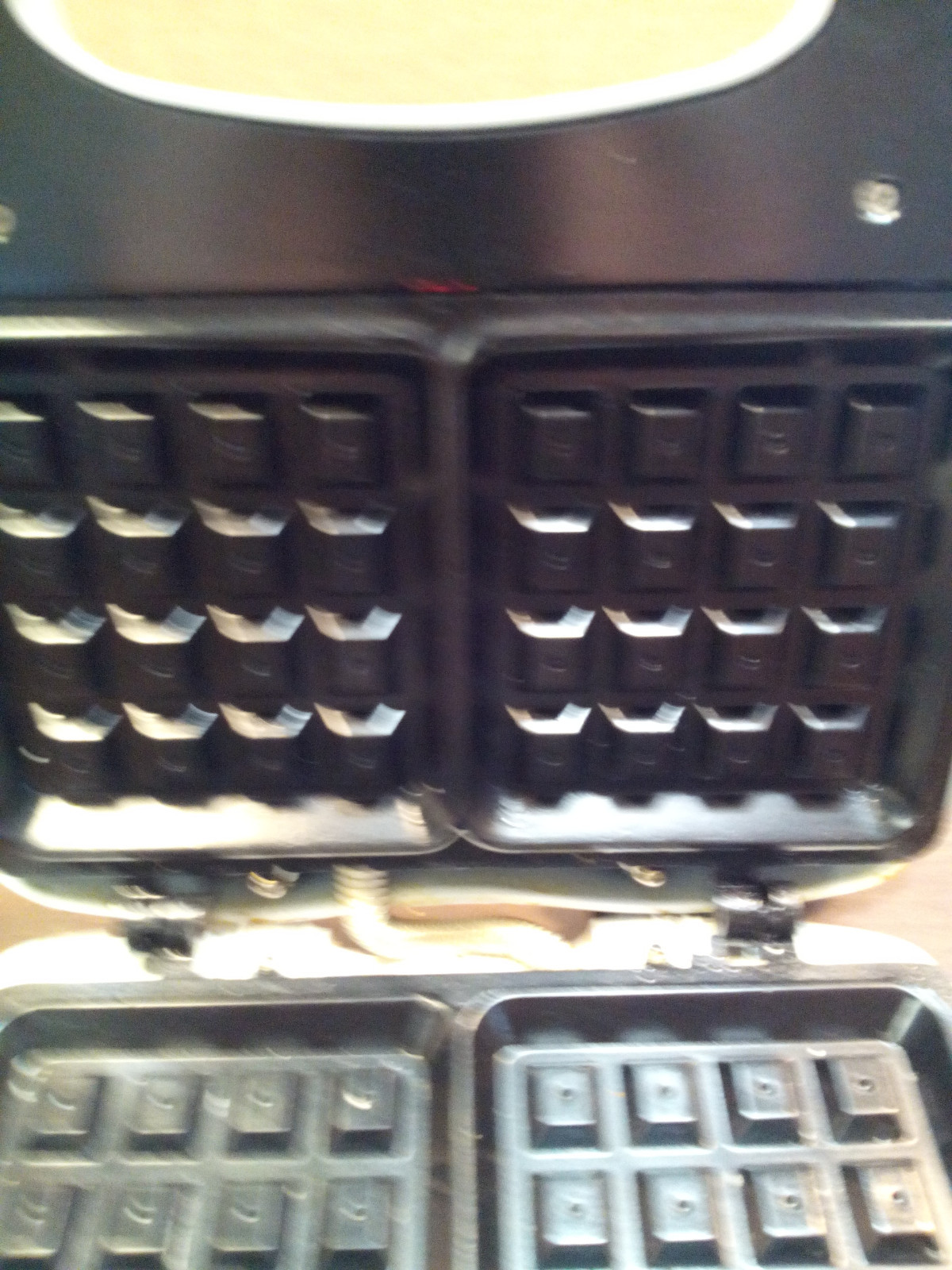 CHEFMATE STANDARD WAFFLE MAKER MODEL# WM-77