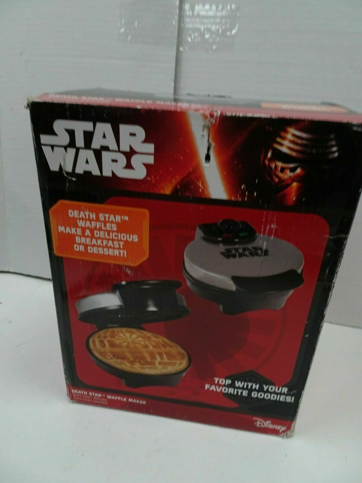 Pangea Brands Star Wars Stormtrooper Waffle Maker-WM-SRW-RD (MO8)