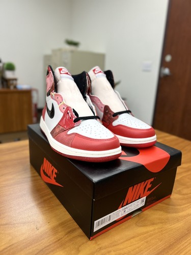 Spider-Man × Nike Air Jordan 1 HIGH OG s-l400.jpg
