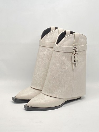 GIVENCHYのワンピースです 洗える]コットンタイプライター前開きワンピース(ワンピース
