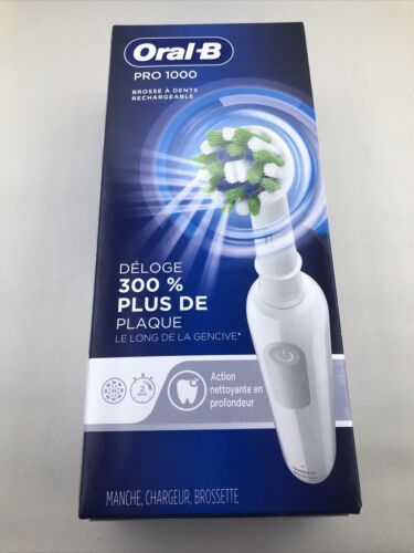 Oral-B Pro 1000 3D Cross Action Rechargeable Toothbrush New in Box *box damage*