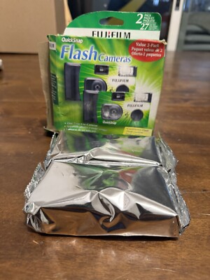 Fujifilm QuickSnap Flash 400 One-Time-Use Camera Black Brand NEW 01/2026 2 Pack