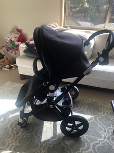 black bugaboo organiser