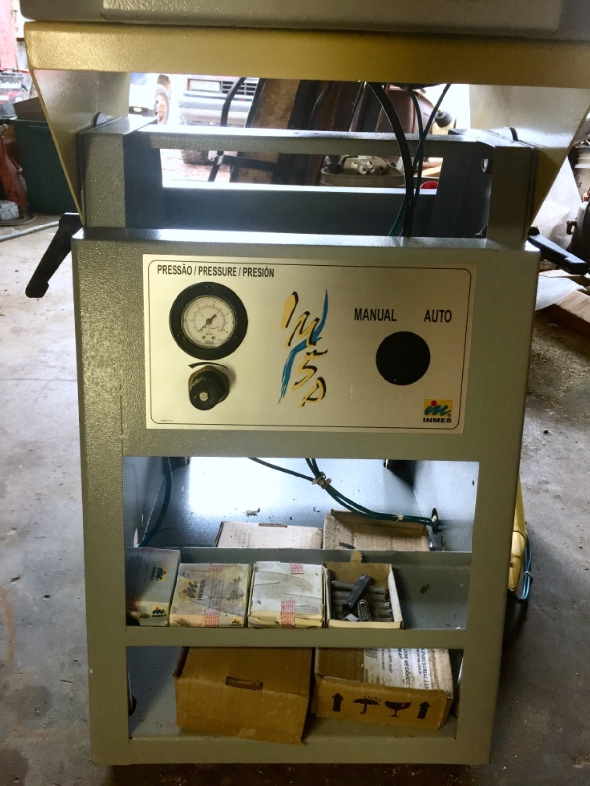 IAMS IM -5P framer underpinner. Quality art framing underpinning. Artist/framer