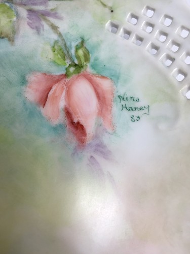 Lot of 5 Vintage Plates Hand Painted Flowers Signed Nina Hanley 72 73 77 83 84