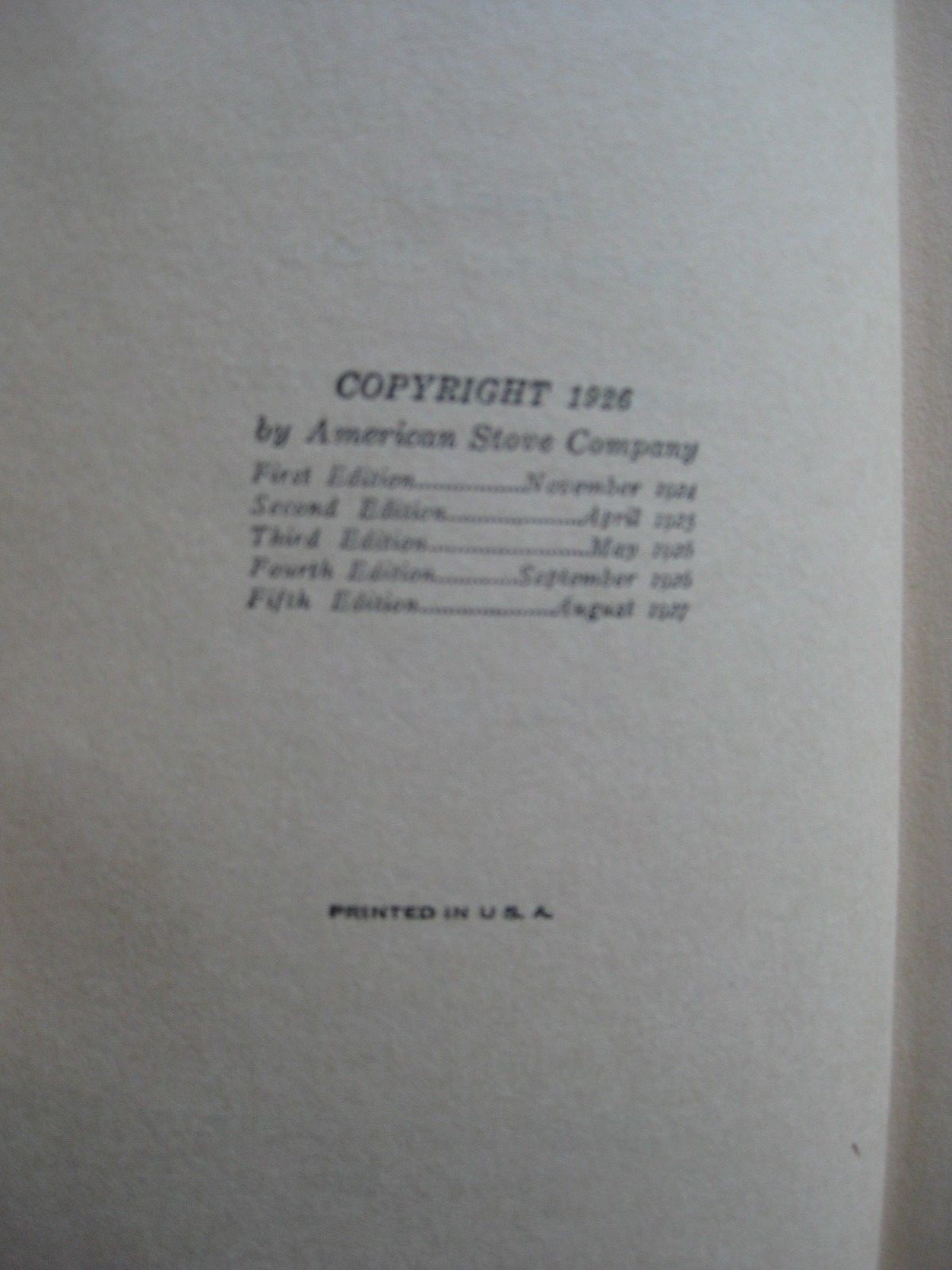 VINTAGE~1926 LORAIN COOKING BOOK~AMERICAN STOVE COMPANY~165 PAGES~SHIPS FREE
