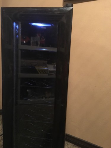 Haier HVW18ABB  18-Bottle Glass Door Wine Cellar Fridge