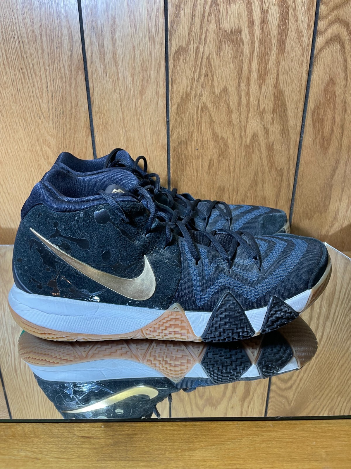 kyrie flytrap black gold