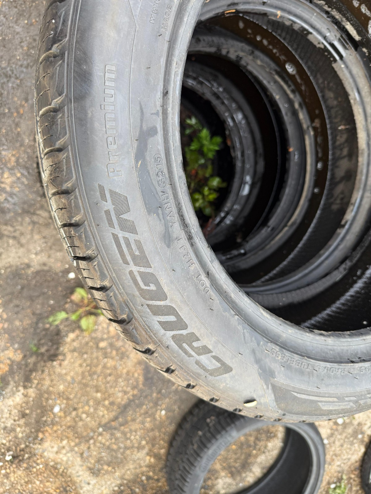 New 235 55 19 Kumho, Crugen Premium, 101H, x1 Tyre (F1_tyres) YD148