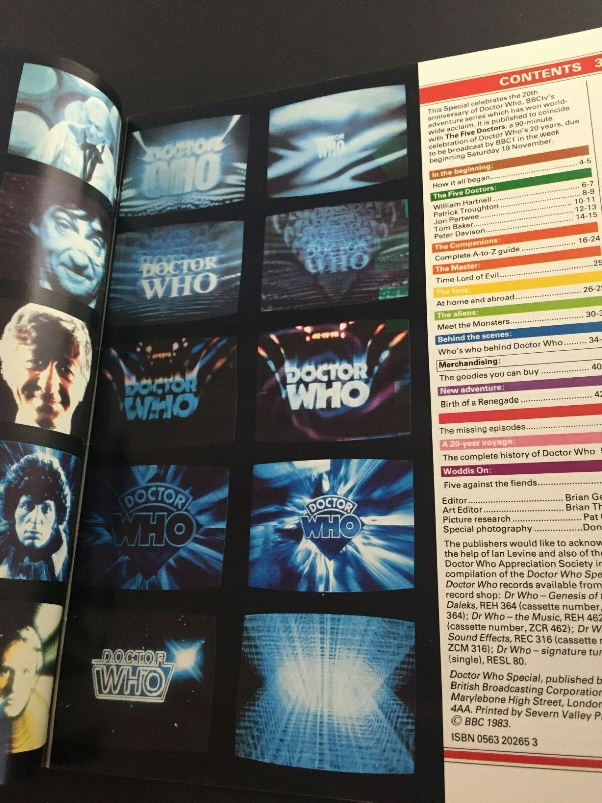1983  Doctor Who TV's Timeless Time Lord 20th Anniversary Magazine with Poster