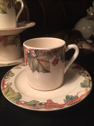 FOUR (4) GIEN FRANCE FEUILLAGE DEMITASSE CUPS/SAUCERS