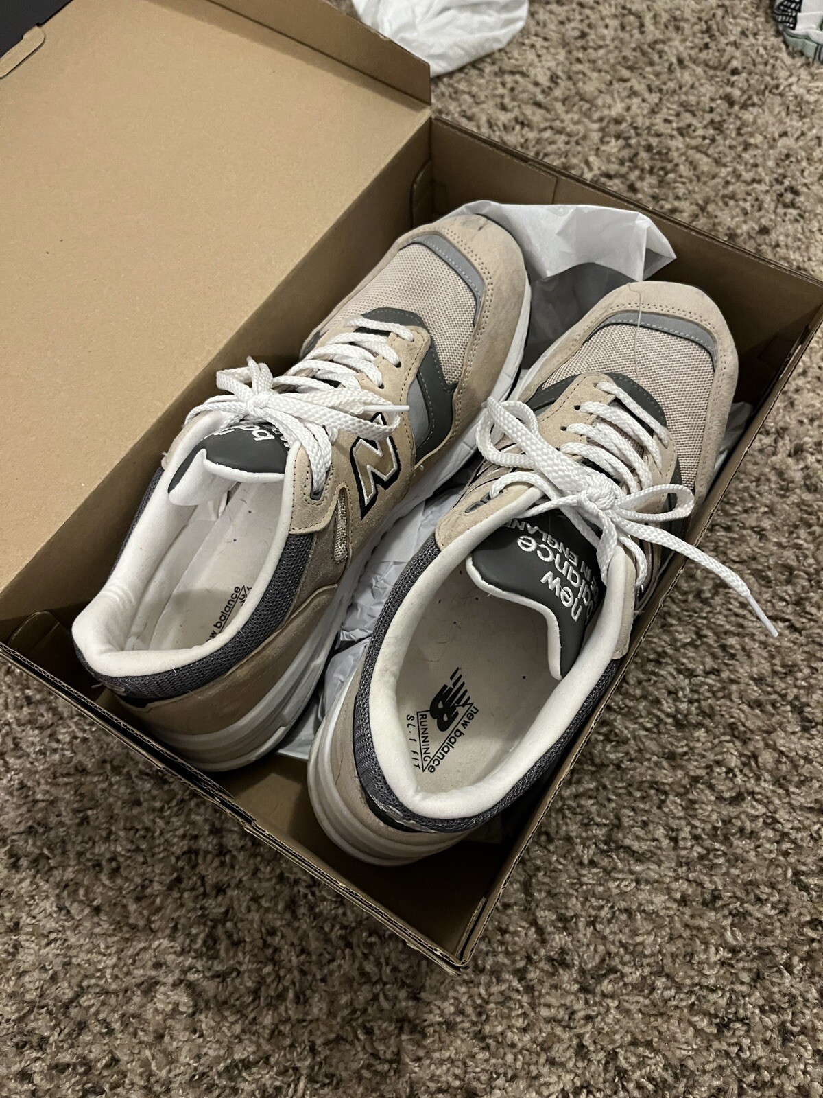 New Balance NB M1530 FDS Beige and Grey, Made In England - Size 10.5:  купить с доставкой из США, цена 11 694 руб - (155051024526)