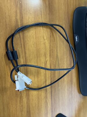 Hotron 18 Pin VGA Cable. 5 ft. AWM 20276 Black W/ White New old Stock