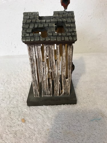 Decorative Handmade Rustic Birdhouse Vandal Holder Made In China