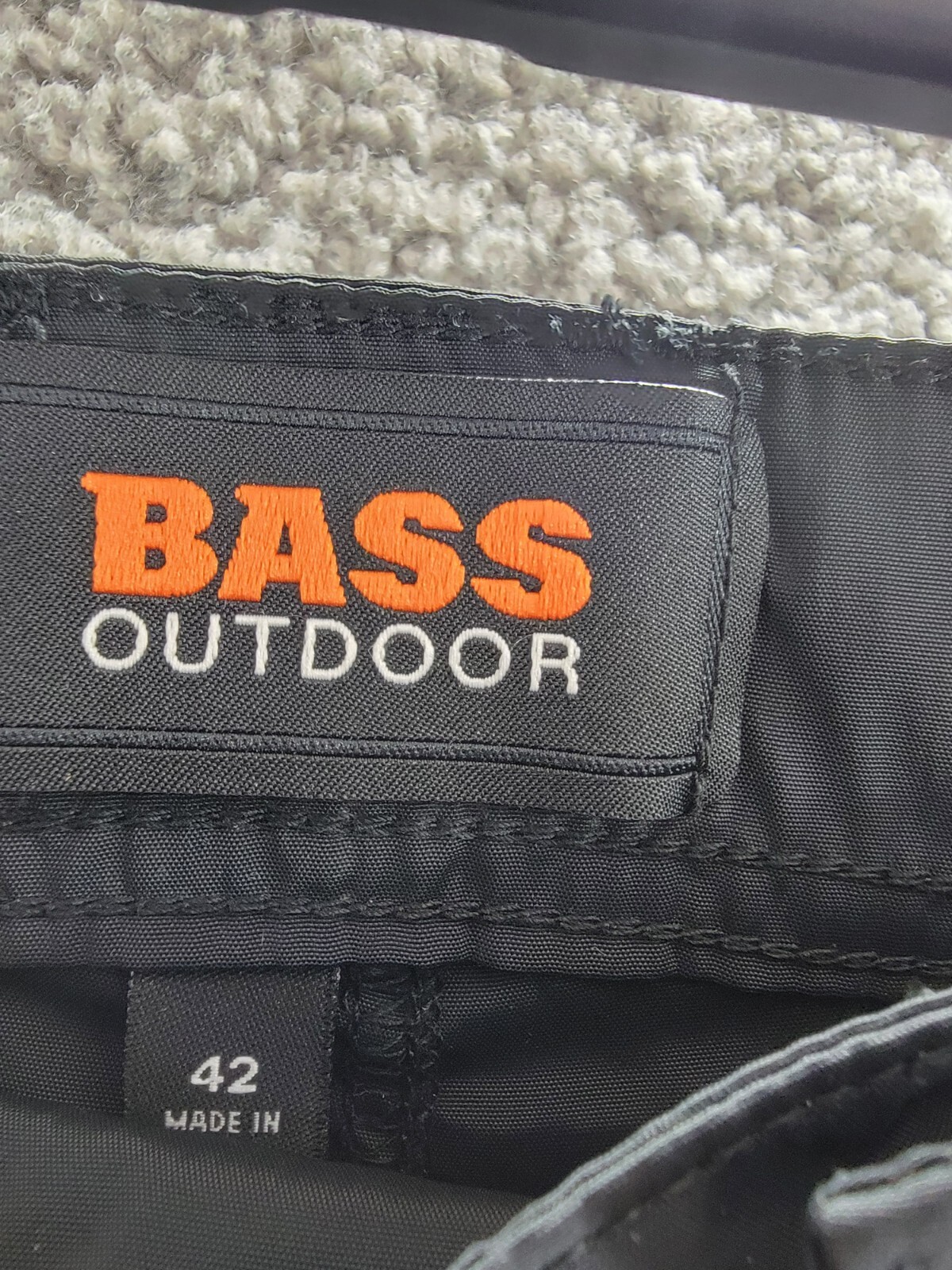 BASS OUTDOOR Regular-Fit Stretch Performance Cargo Pants Men's 42 Caviar Solid - Picture 11 of 18