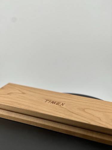 Pre-owned Timex American Documents Stainless Steel Men's Quartz Watch Tw2r82800us