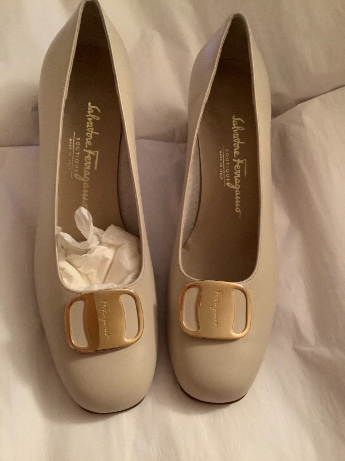 【送料&関税込】Ferragamo Nude Pumps FERRAGAMO Rivada Leather Slingback Pumps | Saks Fifth Avenue