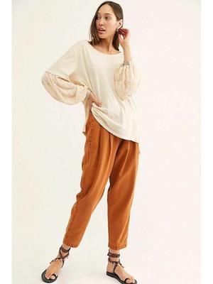 

Женский топ с вырезом лодочкой цвета слоновой кости с карманами и принтом FREE PEOPLE, Цвет слоновой кости