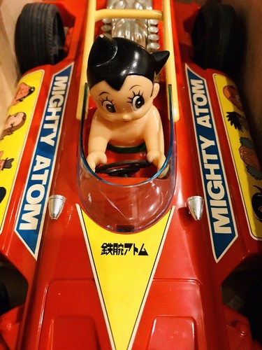 Huge Vintage Mighty Atom Friction Powered Premium Tin Toy Car V Rare 1960s Japan