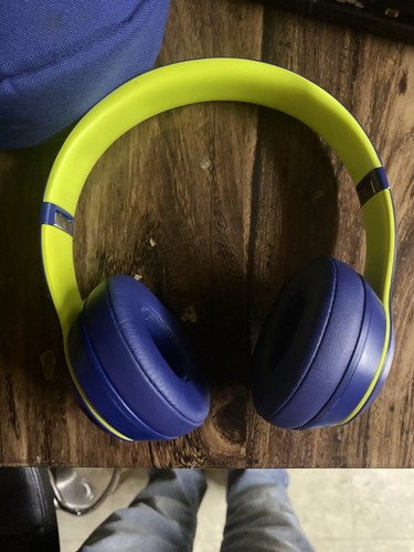 Beats Solo 3 Wireless 青限定色 Amazon.com: Beats Solo3 Wireless On-Ear Headphones